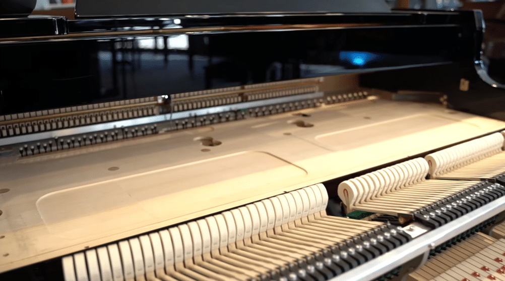 Player pianos in British pubs and music halls Player pianos in British pubs and music halls